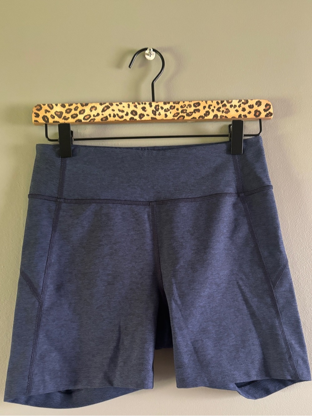 OUTDOOR VOICES | Warm Up Short Navy Heather Bike Short Wide Waistband Pocket - Picture 2 of 5